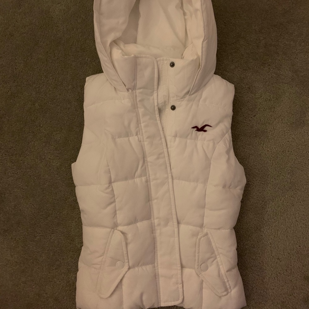 Hollister hooded white puffer vest